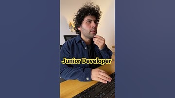 Senior Developer vs Junior Developer #programmerhumor