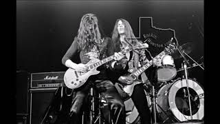 Thin Lizzy - 10. Baby Drives Me Crazy - Nassau Coliseum, New York (6th Feb. 1977)