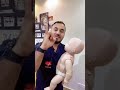 كيف تنقذ طفل رضيع بلع جسم غريب