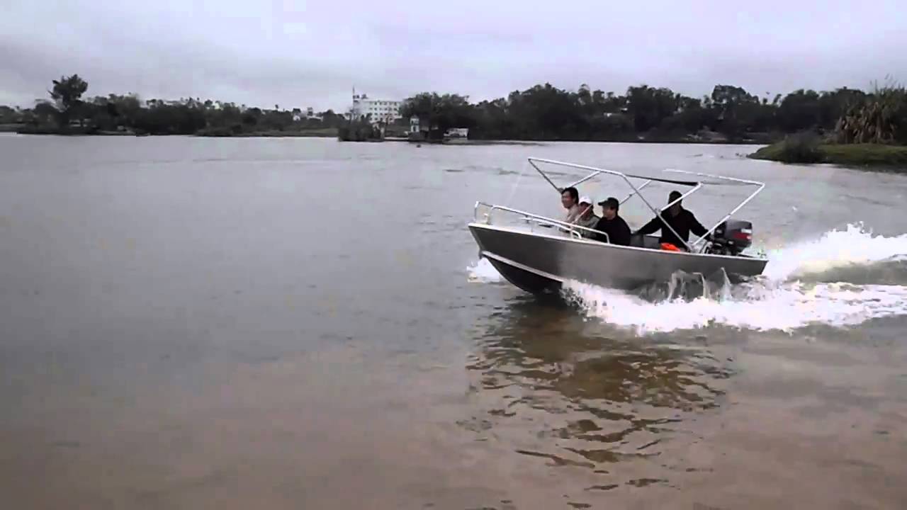 Tara 430 outboard water jet Yamaha E40 4.3 meter aluminium hull Vietnam