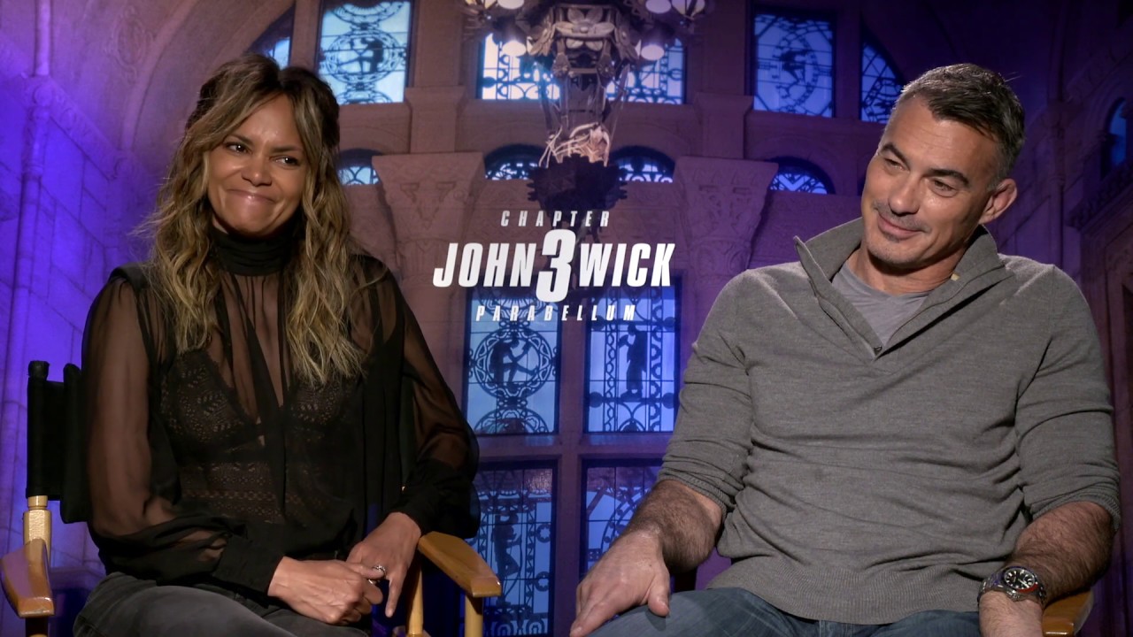 PUN JOKE with Halle Berry and Chad Stahelski (John Wick 3) | 