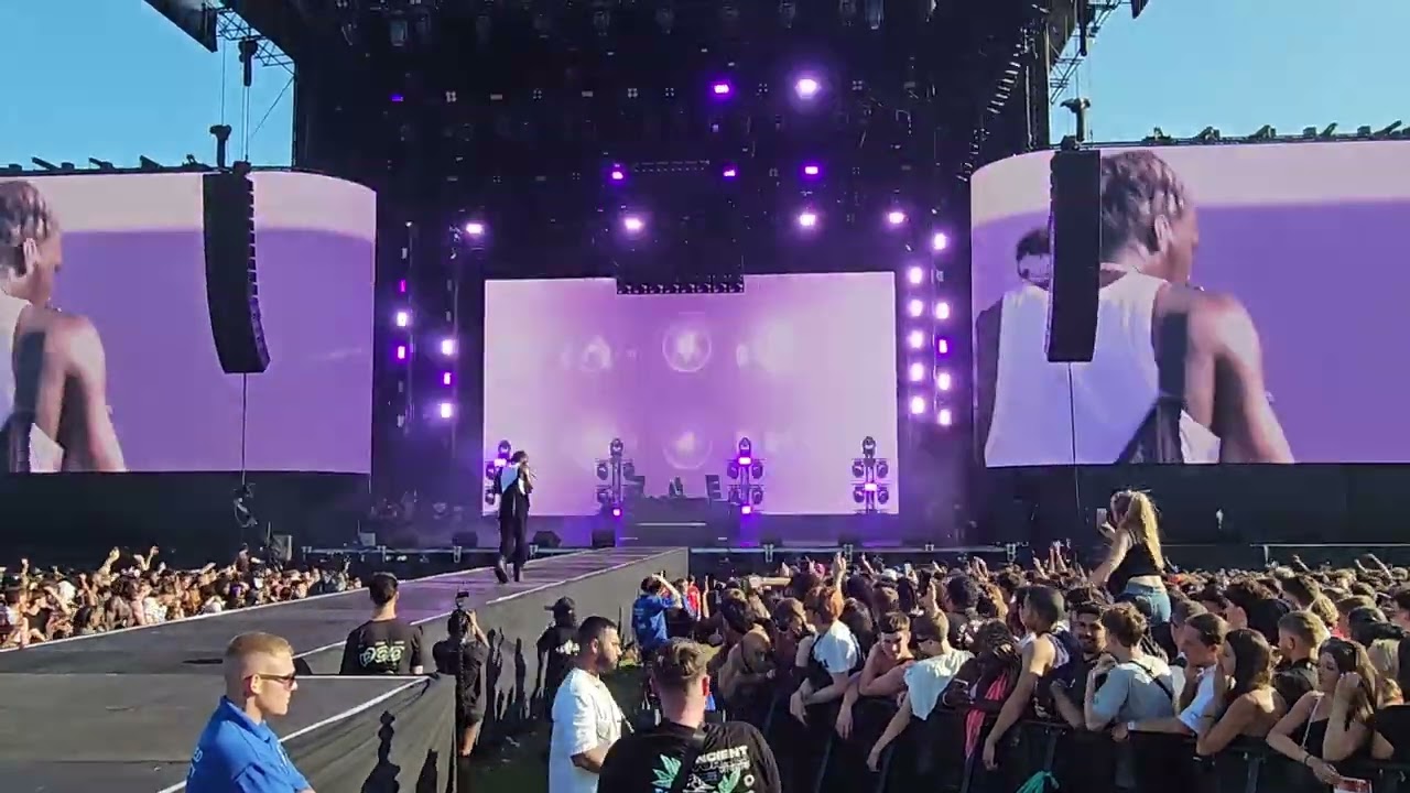 lancey foux - don't talk/trust me (Live at wireless)