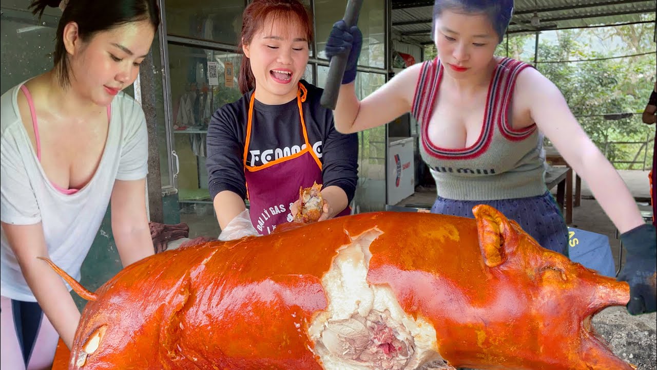 나는 많은 손님을 끌어모으며 구운 돼지고기를 파는 어린 소녀를 정말 존경한다.