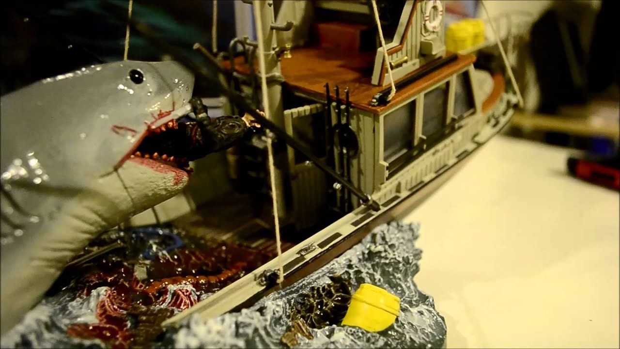 Movie Maniacs Jaws set - YouTube