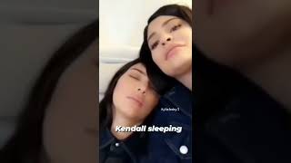 Kendall Jenner sleeping and Kylie Jenner recording 😂 #kendalljenner #kyliejenner #shorts screenshot 4