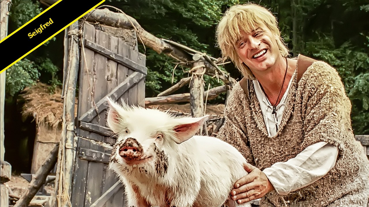 شاب بيرميه اهله في النهر وبيروح لما بيكبر للملك