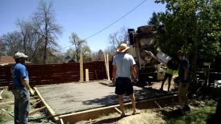 Pouring a Concrete Slab (timelapse)