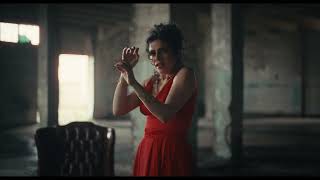 Sara Moullablad - Walaw Official Music Video سارة مول البلاد - ولو فيديو كليب