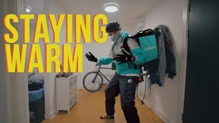 How I STAY WARM as a DELIVEROO RIDER screenshot 5