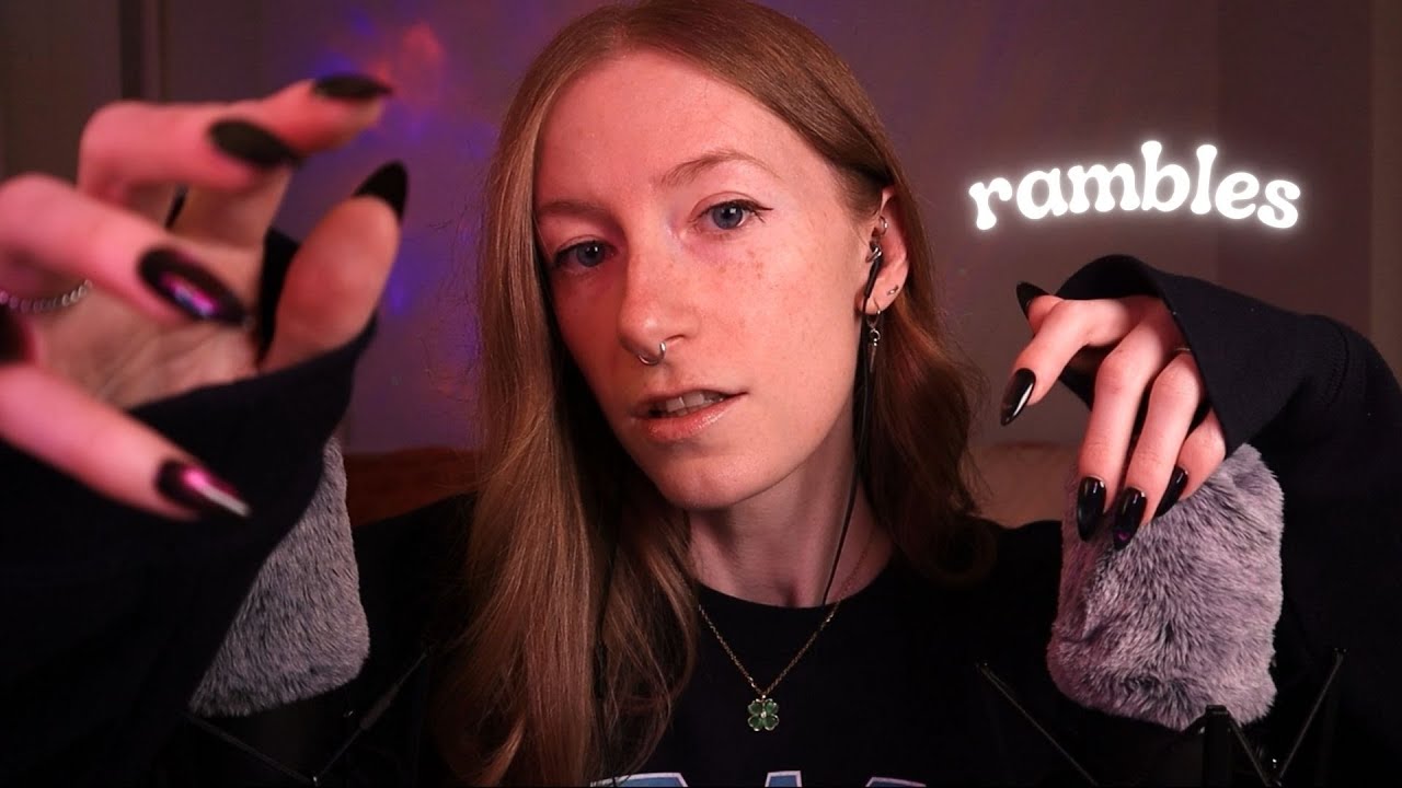 ASMR whispered rambles | Catching up after my break 💙 (binaural mic scratching & cozy vibes)