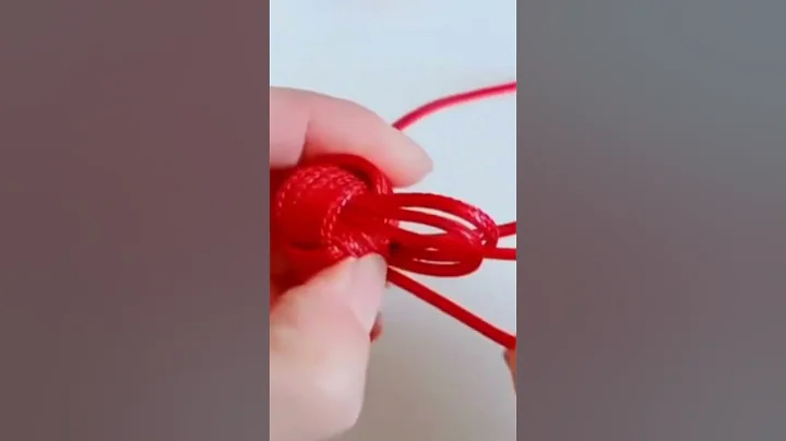 The Art of Handcrafting: Watch This Girl Make a Stunning Masterpiece #shorts #viral #viralvideo