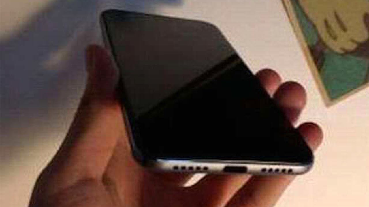 New Leaked Photos Of The iPhone 7 Prove The Rumours Are True