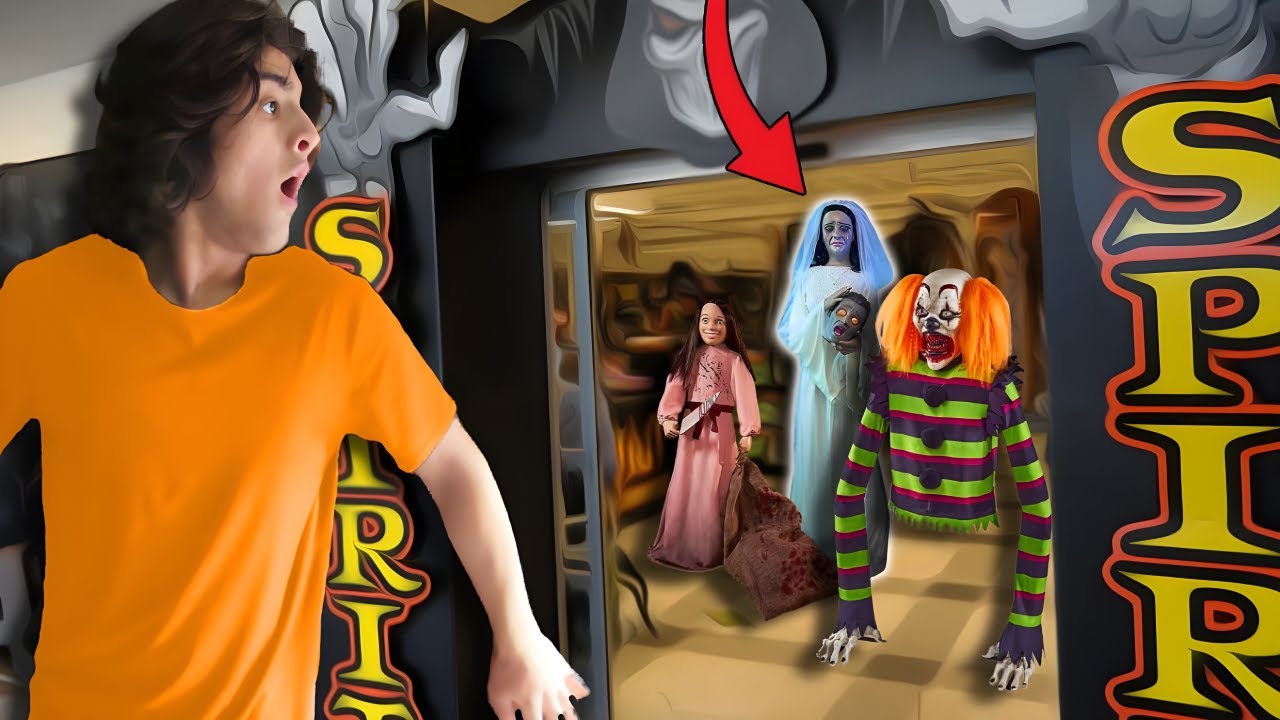 Пережить ночь на празднике Spirit Halloween!