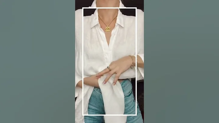 Style Hack ✨ the most flattering way to tie your oversized button down shirt #thestylenavy #shorts