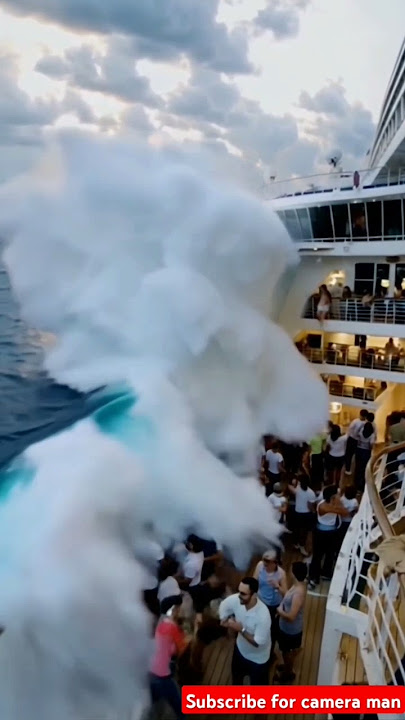 big wave into cruise ship due to tornado 😮thunderstorm#storm​ #hurricane​ #ship​ #northsea #trending