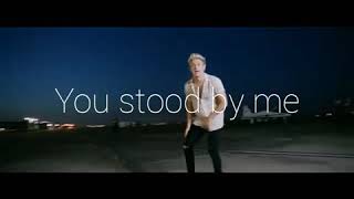 One Direction - Drag me down (Lyrics - Slow down)