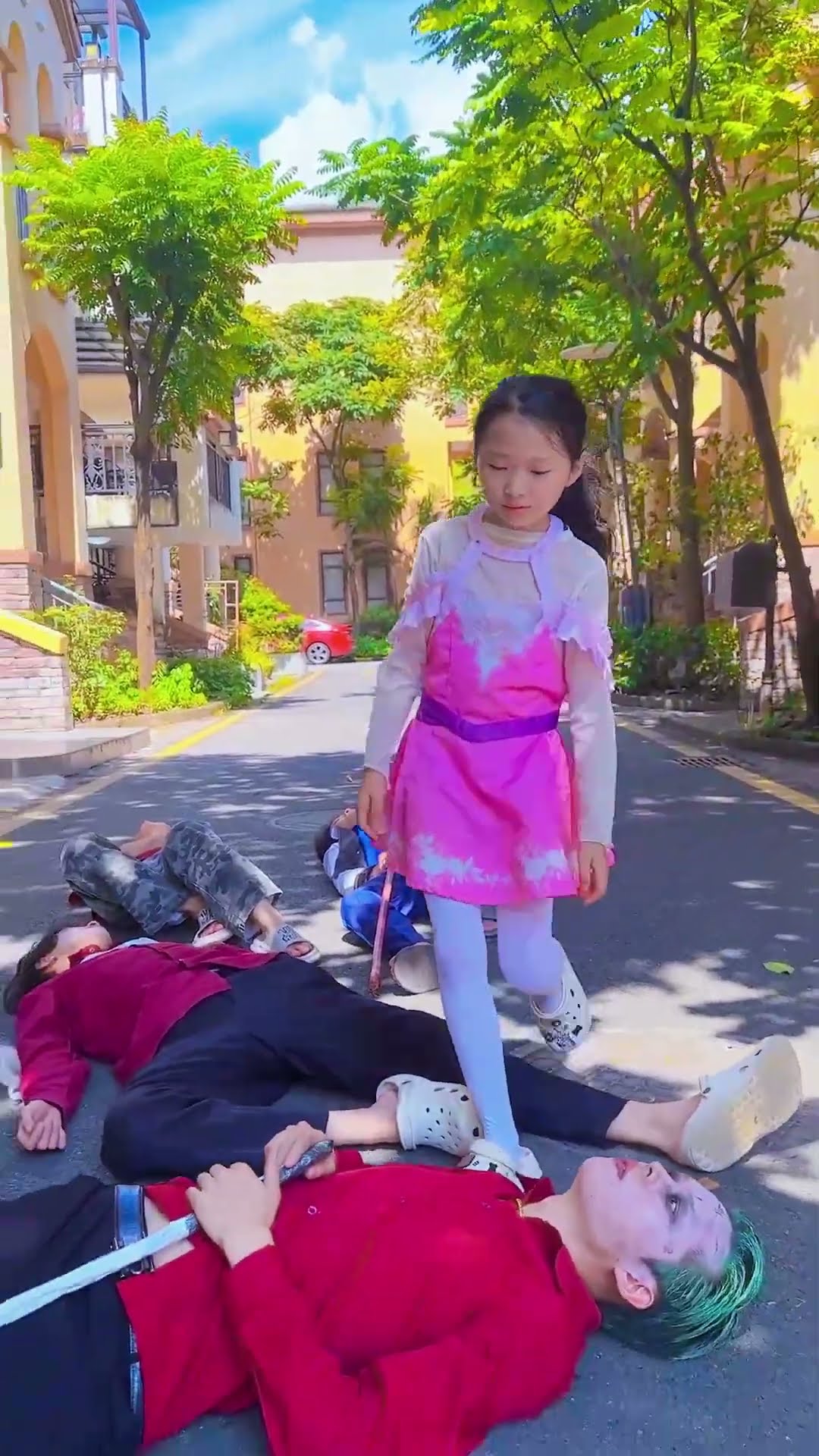 唐老六vs小丑！小丑叫了一群人还是输了！#斗罗大陆 #唐舞桐与唐老六 #小舞 #唐舞桐 #唐三 #唐老六