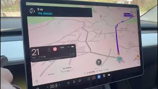 WAZE in full screen grazie a SCREENMATE One!