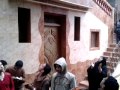وقفه امام منزل حسن غنيم وقفه امام منزل حسن غنيم