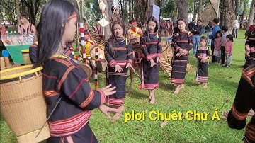 Cồng chiêng làng Chuêt Chư Á