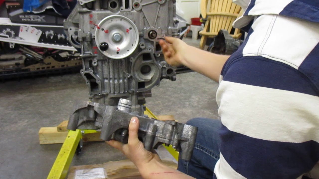 26 Porsche Cayman S Engine Rebuild oil pump and assembly pt1 YouTube