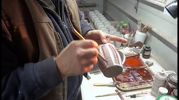 Decorating mugs , thoughts and tips, with Simon Leach