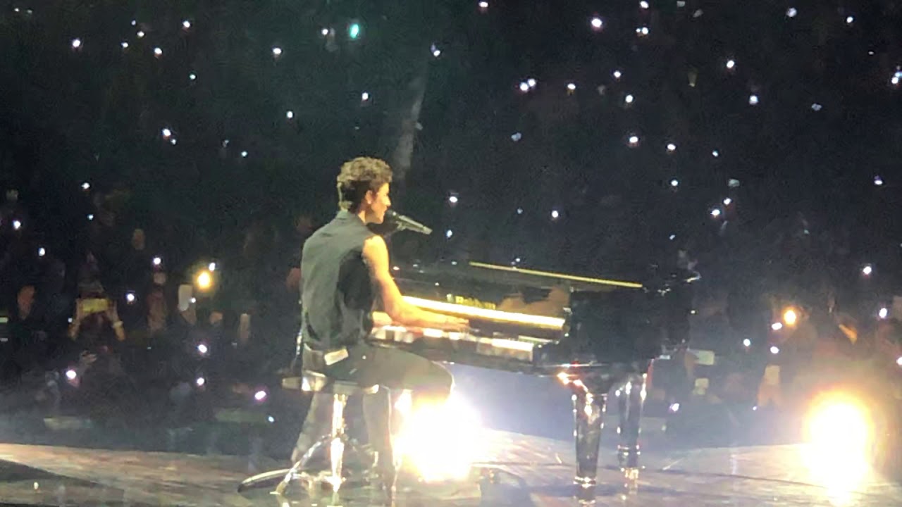 Shawn Mendes Medley LIVE San Diego (Shawn Mendes The Tour) YouTube