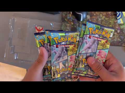 Elite Trainer box Pokemon GO and Team Valor - Unboxing