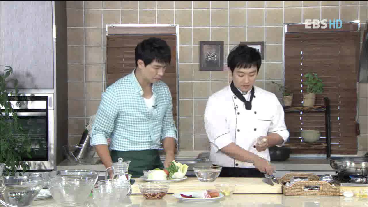 최고의 요리 비결 - The best cooking secrets_신효섭, 어묵부대찌개_#001 - YouTube