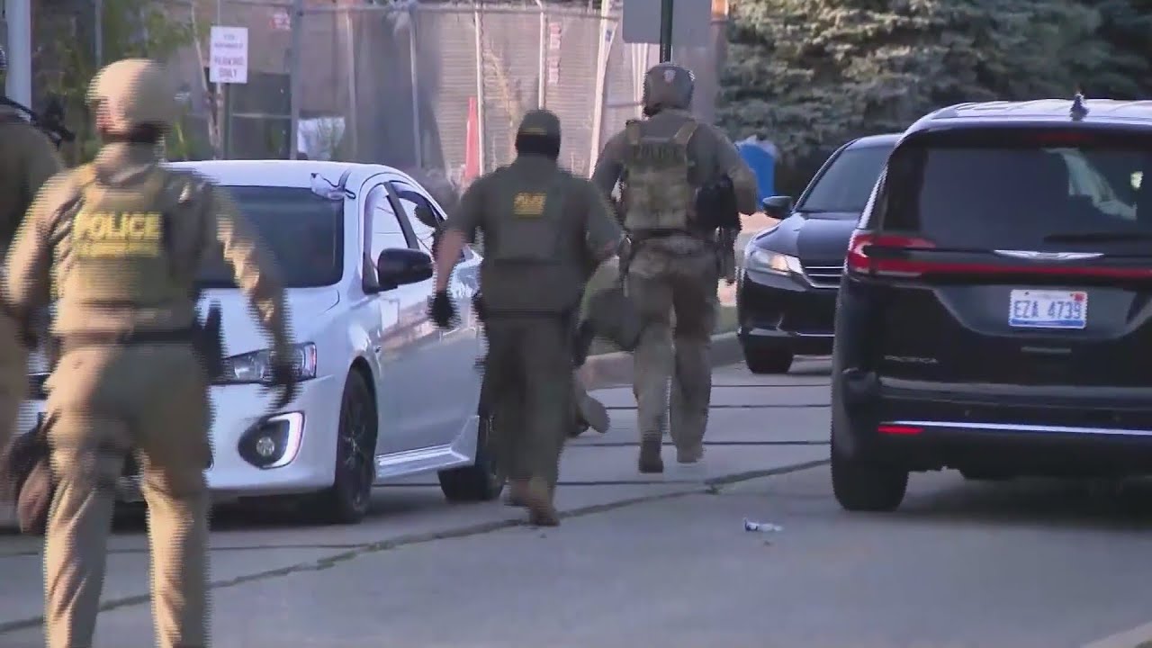 Man accused of threatening to kill ICE agent during Broadview protest released from court - WGN Even