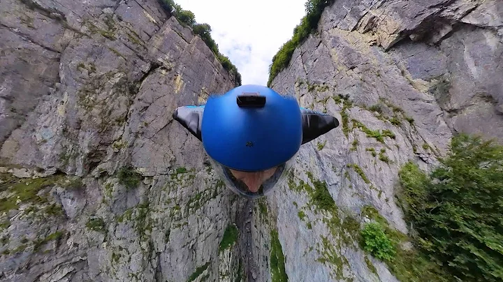 Wingsuit FPV of “The Crack” - Sputnik, Walenstadt 🇨🇭