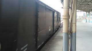 2020/07/30 7201次貨運列車台南站通過