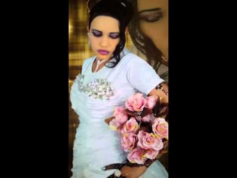 الفنان محمد ا ادم ورائعة الأستاذ زيدان إبراهيم وسط الزهور متصور