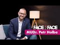 Proč je přítomnost partnera klíčová pro přirozený porod? MUDr. Holba prozrazuje