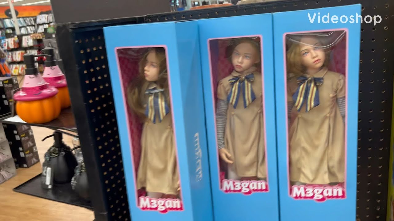 Spirit Halloween 2025 #2 at Alma School inside abandoned Big Lots