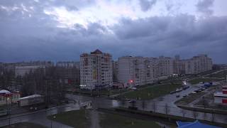 Видео Облака и Город вечер 29 04 2020 кучевые облака (автор: Евгений Питомцев)
