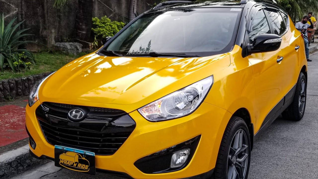 Hyundai Tucson Gen 2 Full Body Wrap Gloss Metallic Yellow and Two Tone ...