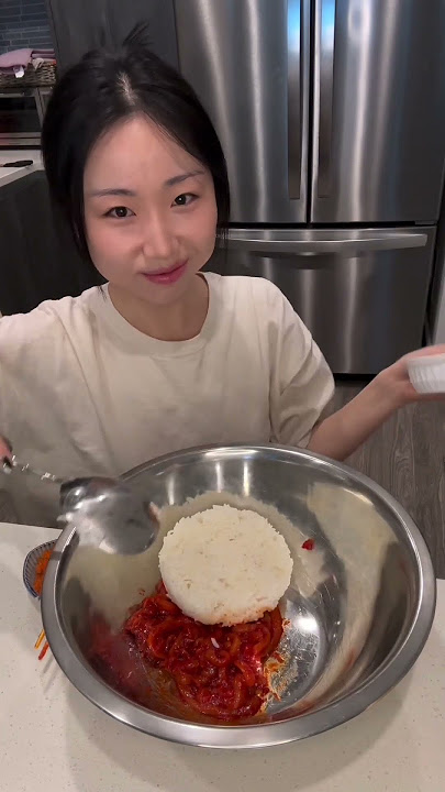 I’ve been thinking about this all week… Raw marinated squid bibimbap🦑#koreanfood #mukbang #bibimbap