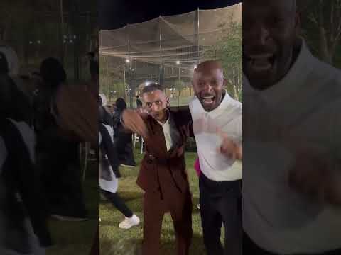 شيكابالا يرقص في حفل زواج أخته في أسوان