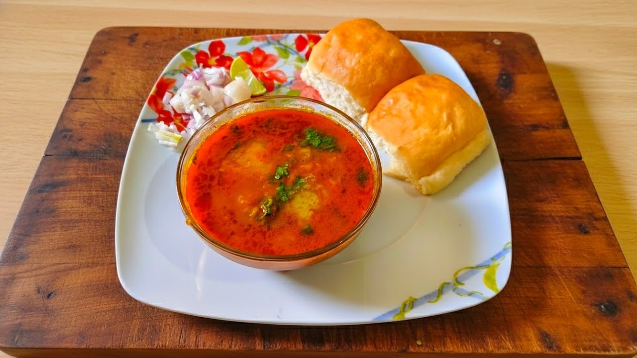 झटपट बनवा मुंबई स्टाईल पाव भाजी😋 | Pav Bhaji Recipe in Marathi 