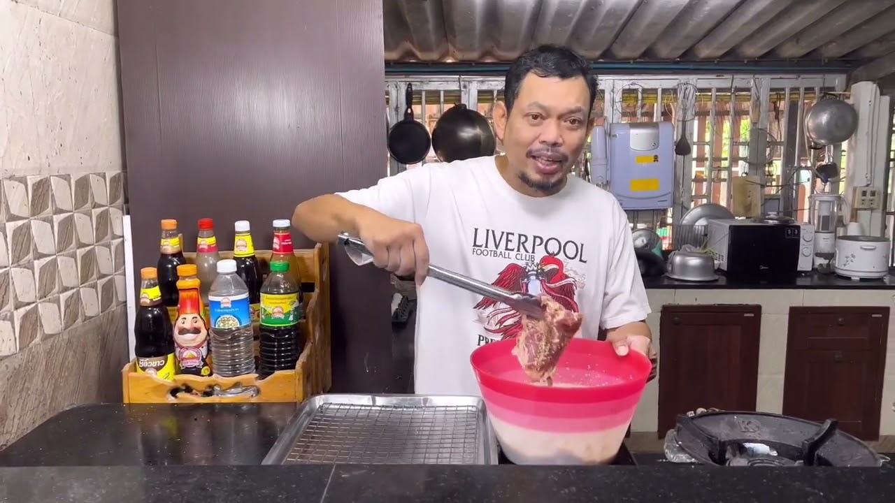 ข้าวหน้าหมูแดดเดียว โหน่งโชว์