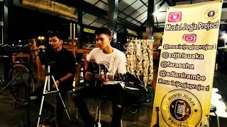 cinta tak harus memiliki st12 (cover pengamen jogja pendopo lawas) Pengamen Jogja Project