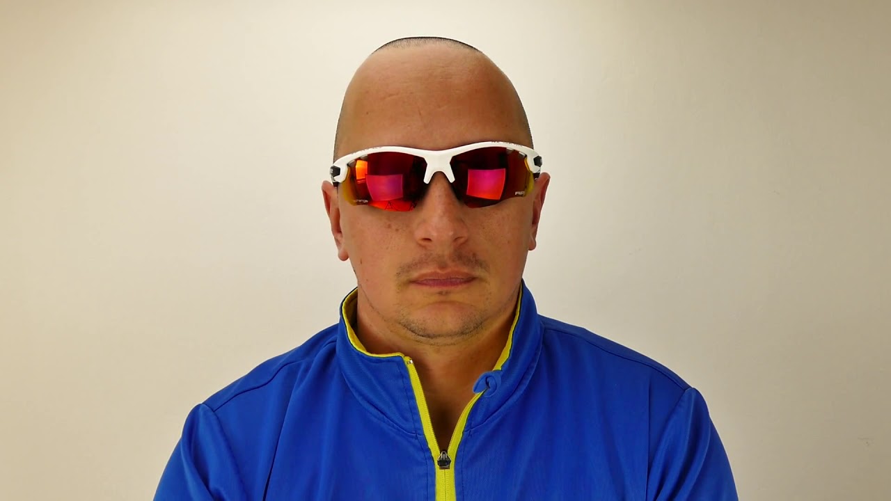 Спортивные очки текст