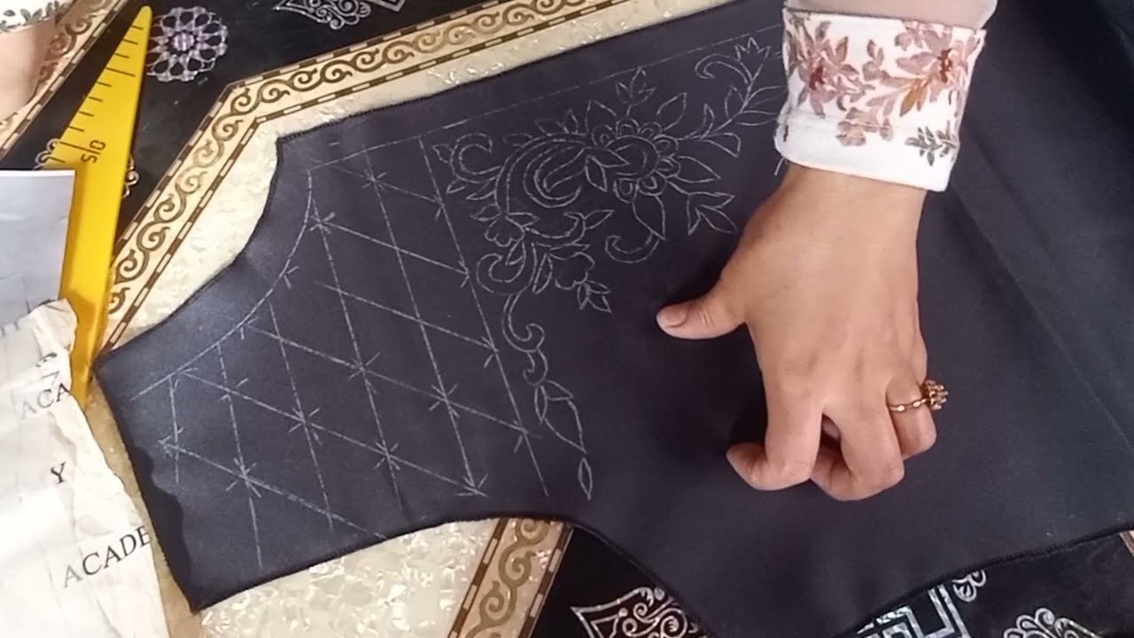 وجدي بلاستيكة او شوفي طريقة تطبيق رشمة على قفطان بكل سهولة وبدون أخطاء