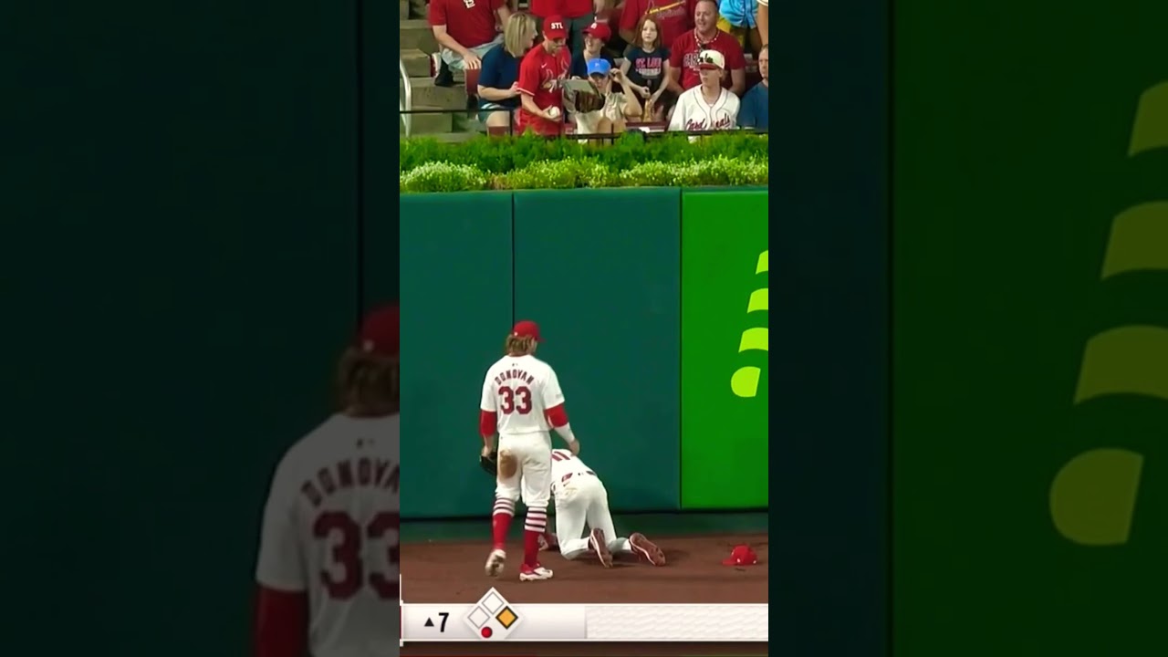 Brandon Lowe hits a go ahead 2 run homer