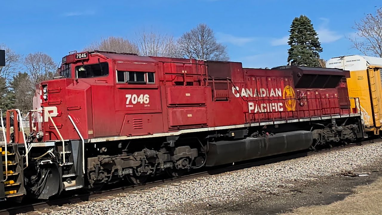 Canadian national westbound E251 3906+CP 7046 Bancroft Michigan February 27 2026