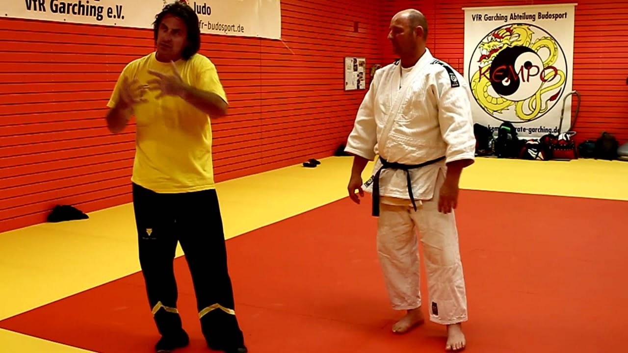 Trainerseminar mit Dai-Sifu Reimers Teil 1 (Bodentechniken)