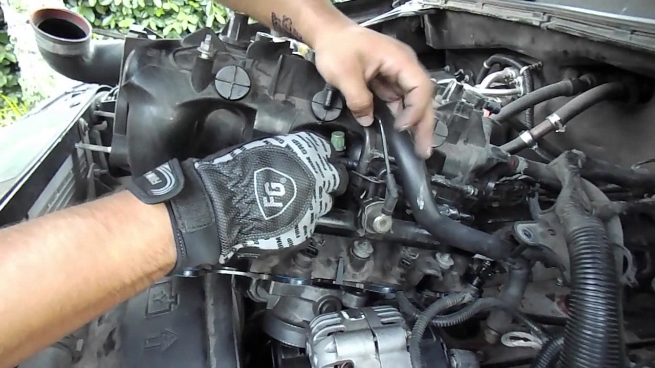 HOW TO CHANGE YOUR KNOCK SENSORS IN A CHEVY - YouTube