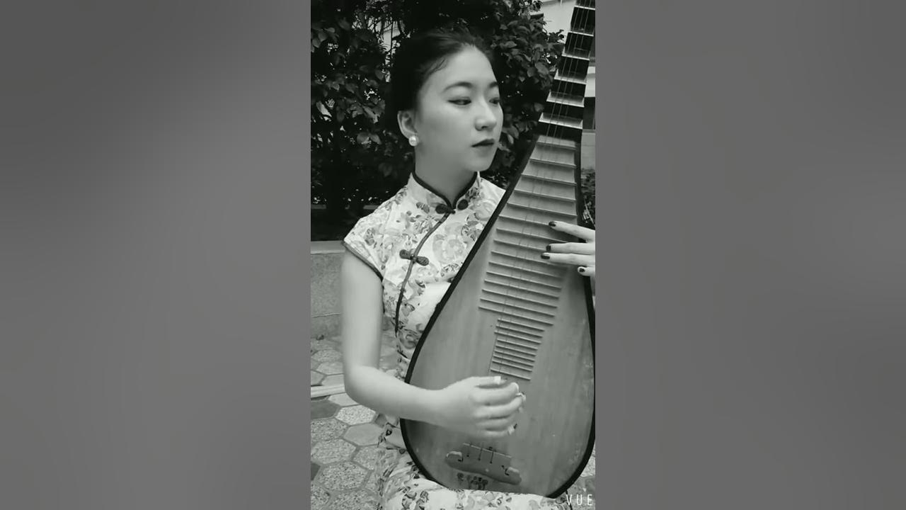 Chinese traditional Musical Instruments are played