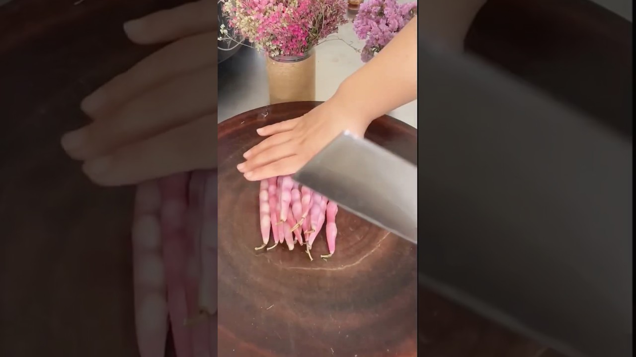 PINK BEANS look absolutely unreal 😲🌸🫘#shorts #gardening #farming #plants #garden